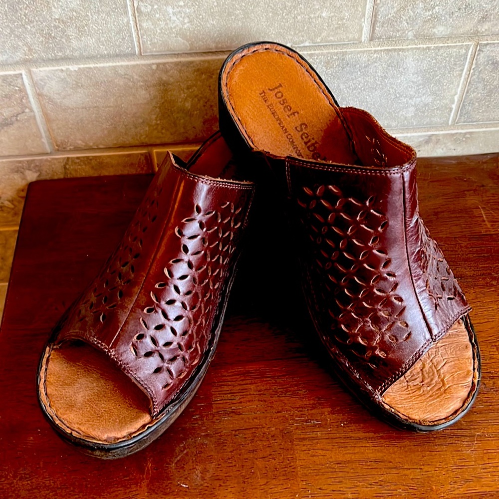 Joseph Seibel Slide sandals